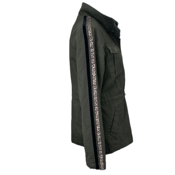 Altar'd State Green Cargo Jacket, full zip, mock neck, sinch waist w/tie & snaps - Picture 5 of 14